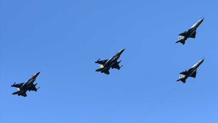 F-16