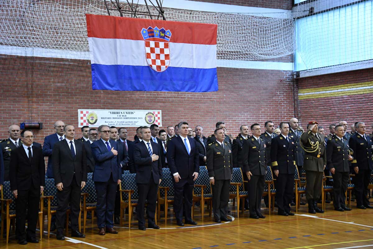 Počasno zaštitna bojna