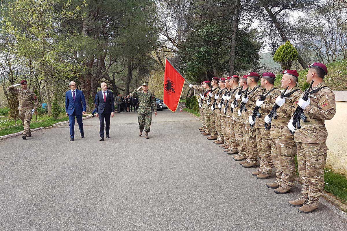 Albanija