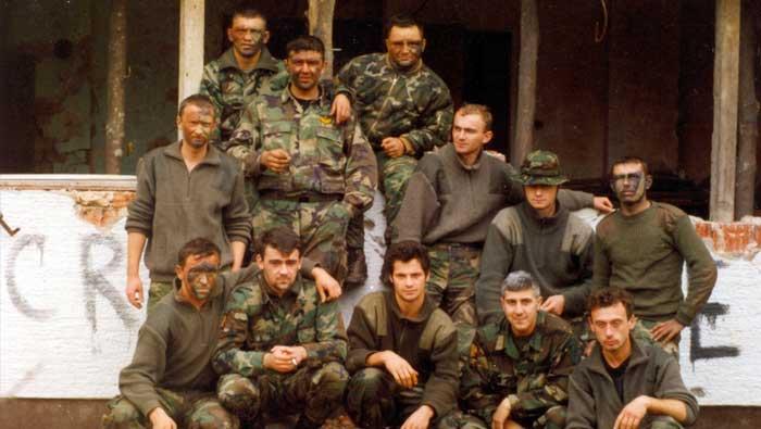 ISPOD KRILA ANĐELA I VILA | Domoljubni portal CM | Moj kutak