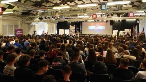 U Samoboru i Svetoj Nedelji održan sat povijesti na temu Domovinskog rata