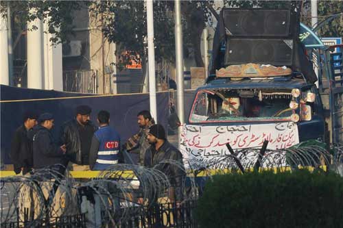 Bomba&scaron;i samoubojice - Pakistan